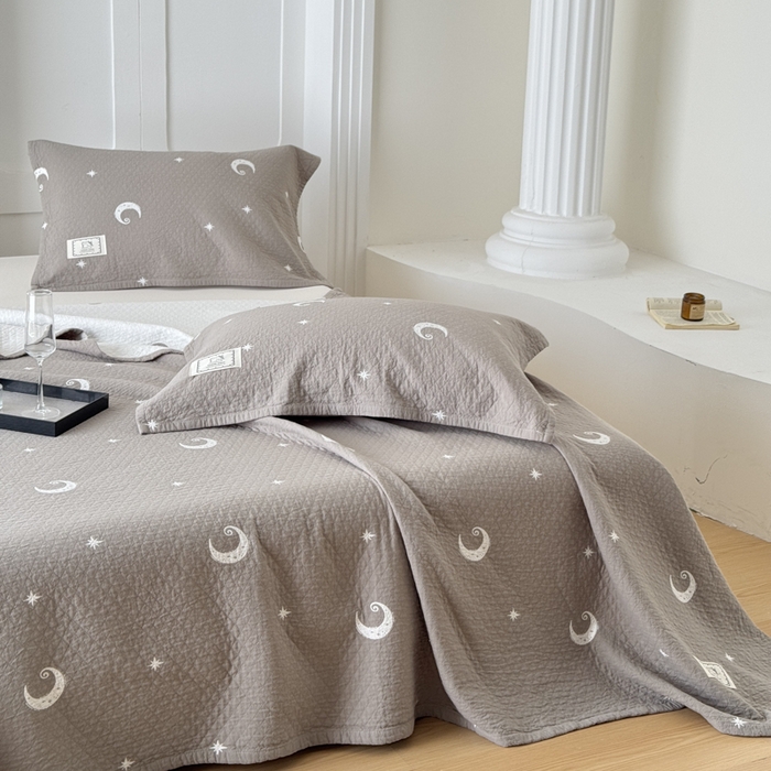 91家纺网 家纺一手货源 找家纺 乐家毛巾被（工厂自产自销） 2026新款精梳安心棉色织提花床盖毛巾被两用 星月床盖