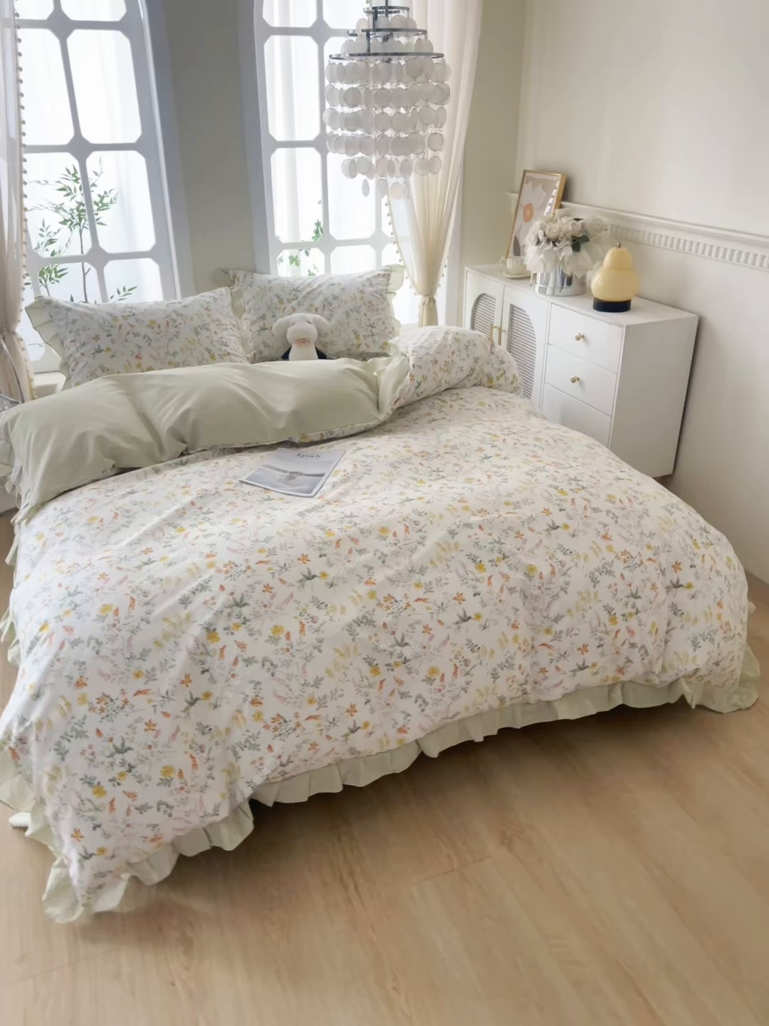 91家纺网 家纺一手货源 找家纺 一米阳光 2026年春夏新款小清新花边款全棉纯棉四件套 春雨含茉