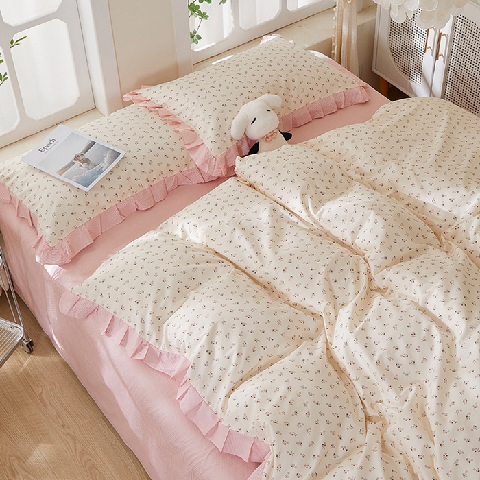 91家纺网 家纺一手货源 找家纺 一米阳光 2026年春夏新款小清新花边款全棉纯棉四件套 花涧