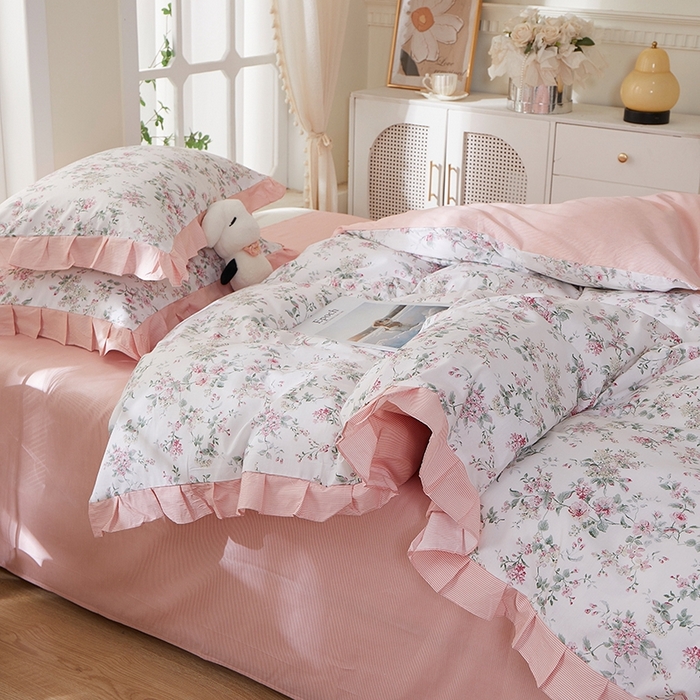 91家纺网 家纺一手货源 找家纺 一米阳光 2026年春夏新款小清新花边款全棉纯棉四件套 洛克庄园