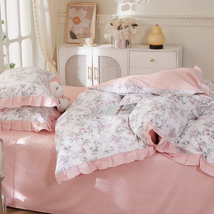 91家纺网 家纺一手货源 找家纺 一米阳光 2026年春夏新款小清新花边款全棉纯棉四件套 洛克庄园