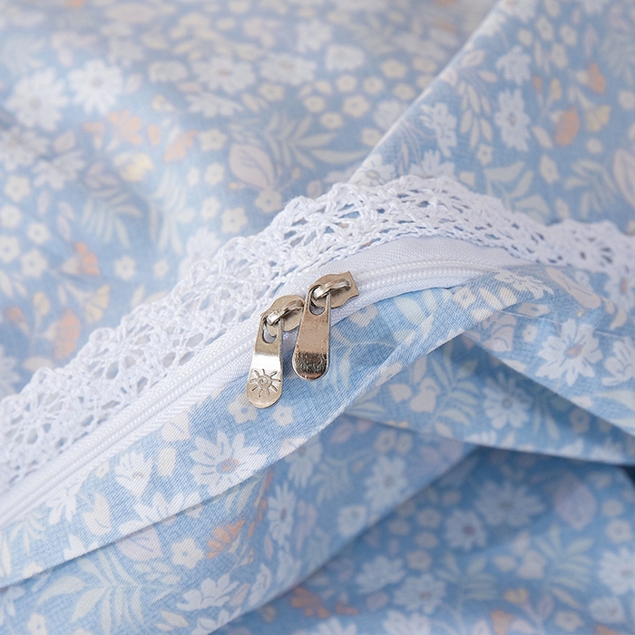 91家纺网 家纺一手货源 找家纺 一米阳光 2026年春夏新款小清新白色小花边全棉纯棉四件套 花雅图