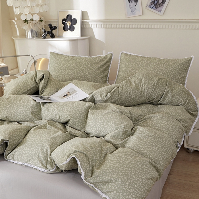 91家纺网 家纺一手货源 找家纺 一米阳光 2026年春夏新款小清新白色小花边全棉纯棉四件套 古堡花园~灰绿