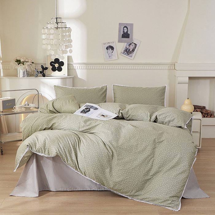 91家纺网 家纺一手货源 找家纺 一米阳光 2026年春夏新款小清新白色小花边全棉纯棉四件套 古堡花园~灰绿