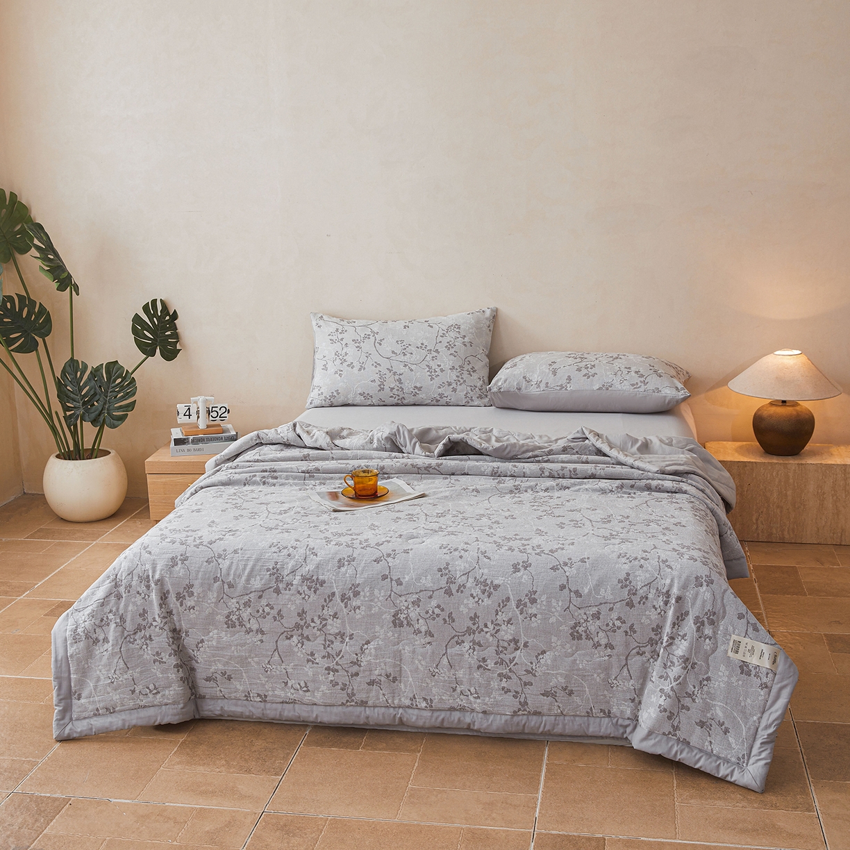 91家纺网 家纺一手货源 找家纺 乐家毛巾被（工厂自产自销） 2026新款全棉色织三层提花夏季大豆纤维被 缠枝