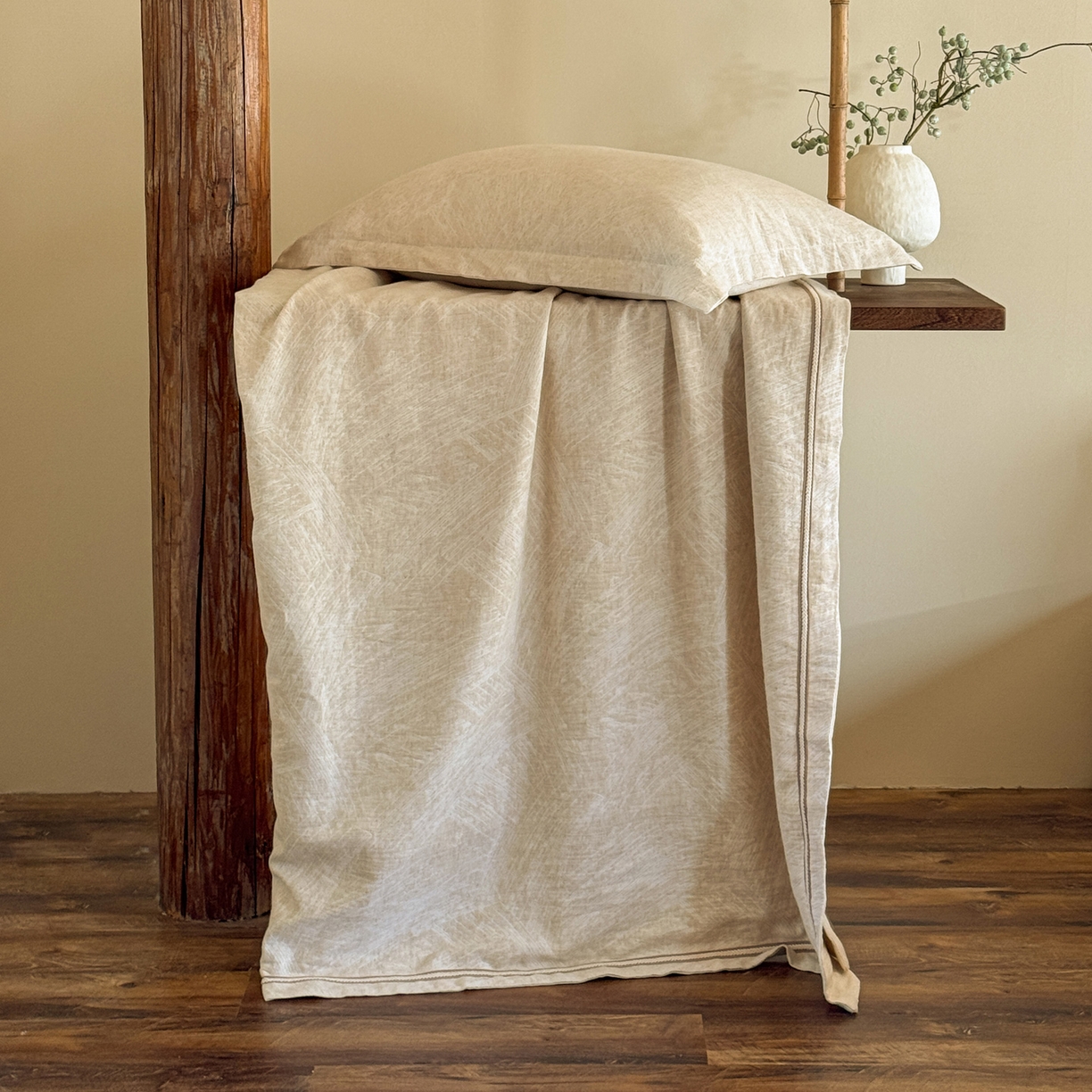 91家纺网 家纺一手货源 找家纺 澳萝拉 2026新款棉麻提花压边四件套 流光