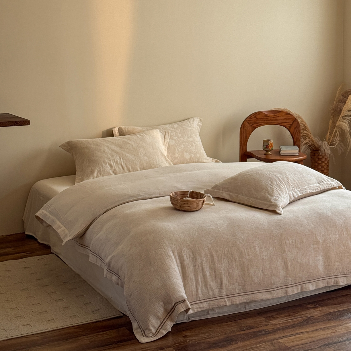 91家纺网 家纺一手货源 找家纺 澳萝拉 2026新款棉麻提花压边四件套 锦瑟