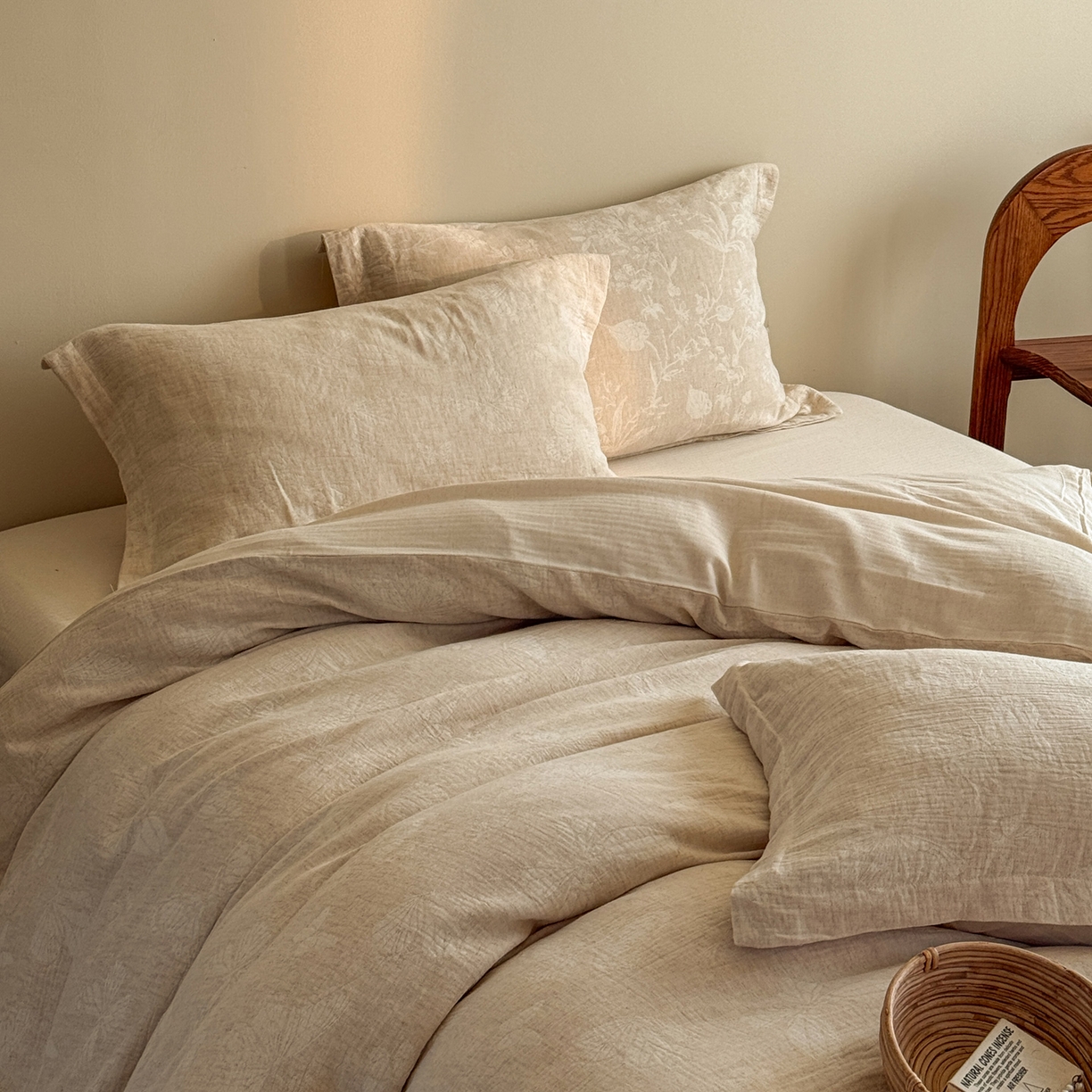 91家纺网 家纺一手货源 找家纺 澳萝拉 2026新款棉麻提花压边四件套 锦瑟