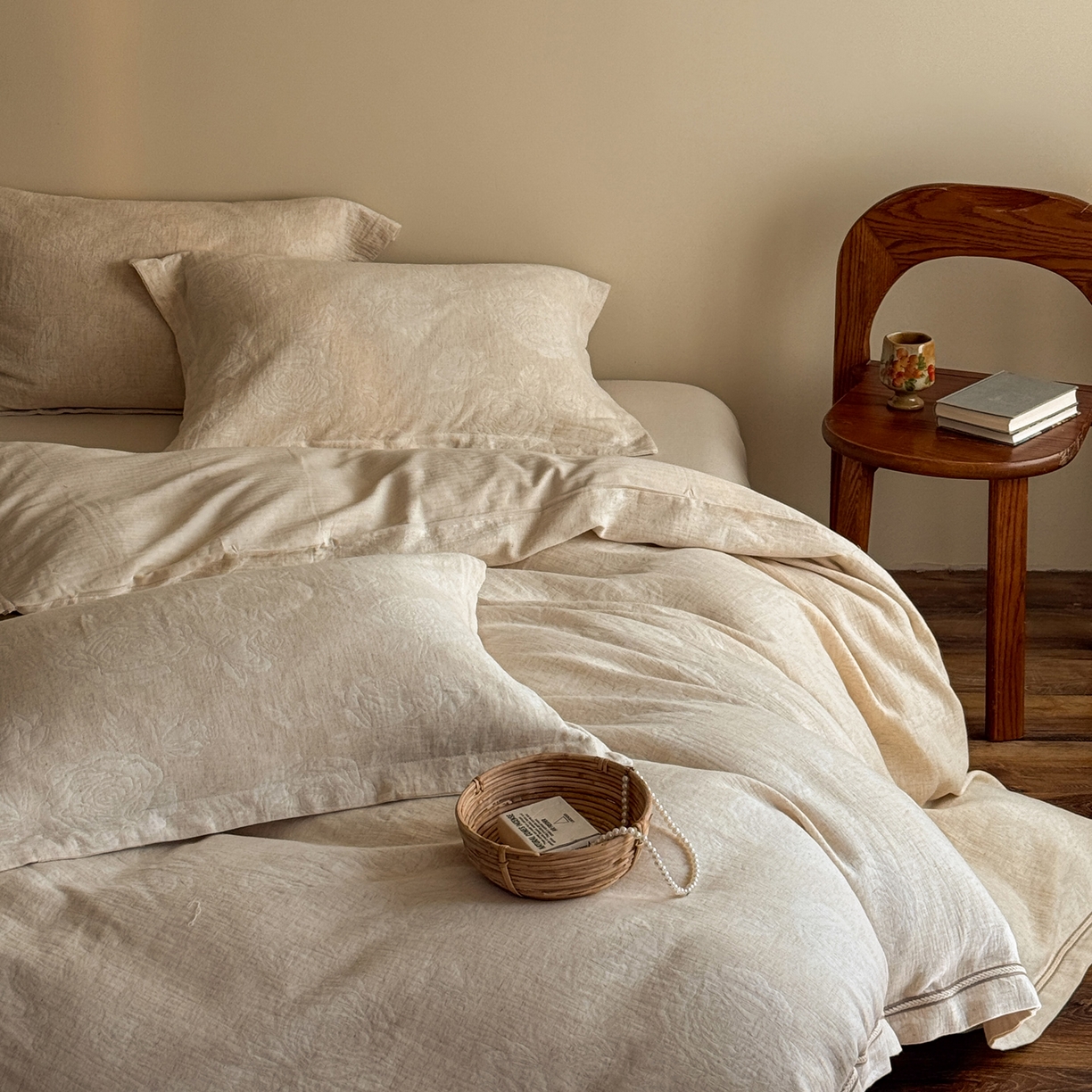 91家纺网 家纺一手货源 找家纺 澳萝拉 2026新款棉麻提花压边四件套 云端