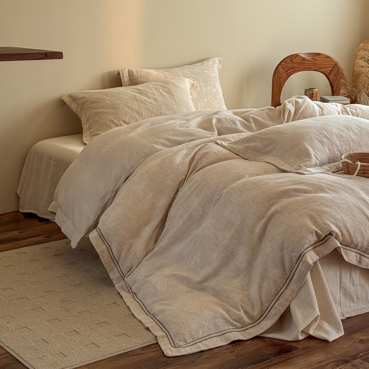 91家纺网 家纺一手货源 找家纺 澳萝拉 2026新款棉麻提花压边四件套 锦瑟