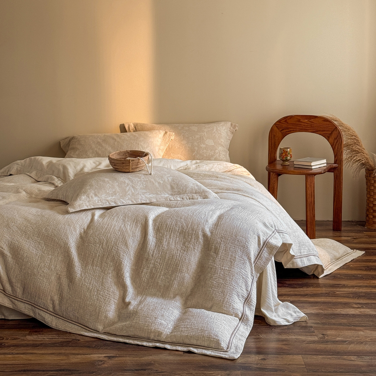 91家纺网 家纺一手货源 找家纺 澳萝拉 2026新款棉麻提花压边四件套 木兮