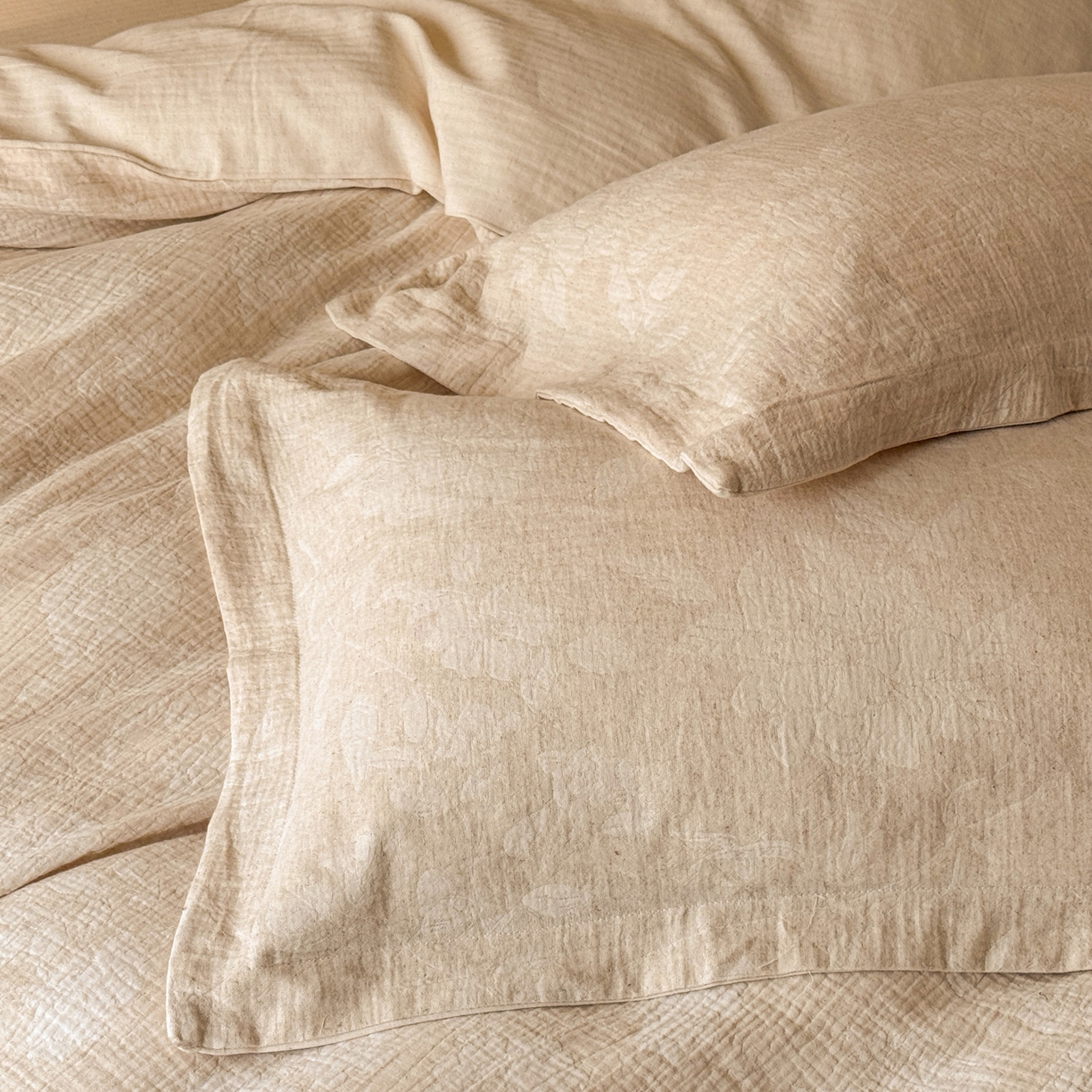 91家纺网 家纺一手货源 找家纺 澳萝拉 2026新款棉麻提花压边四件套 木兮