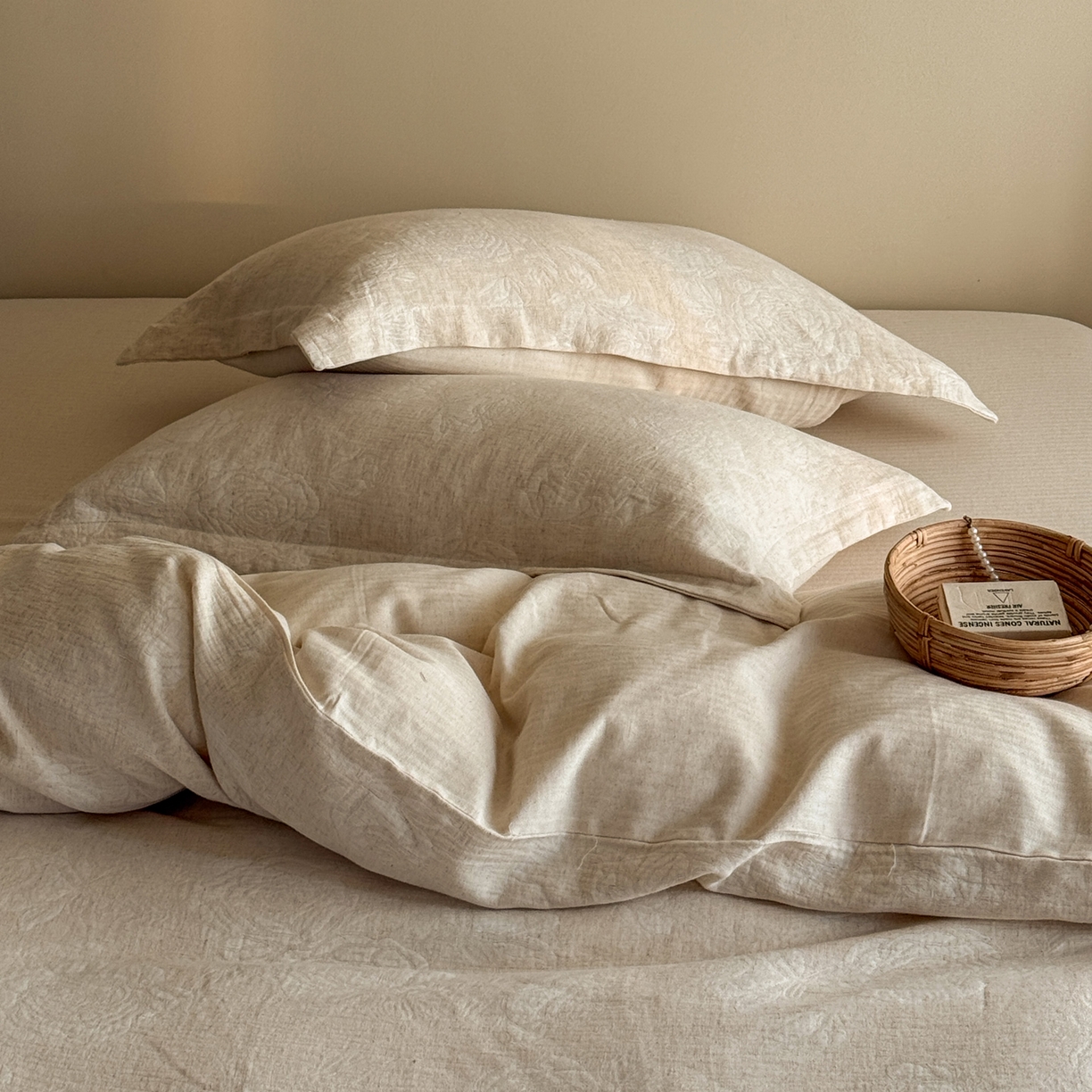 91家纺网 家纺一手货源 找家纺 澳萝拉 2026新款棉麻提花压边四件套 云端