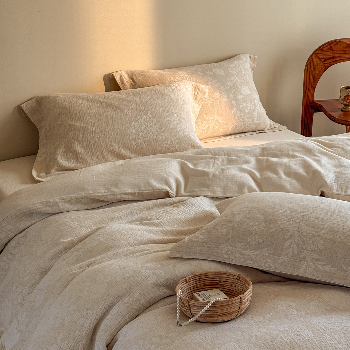 91家纺网 家纺一手货源 找家纺 澳萝拉 2026新款棉麻提花压边四件套 木兮