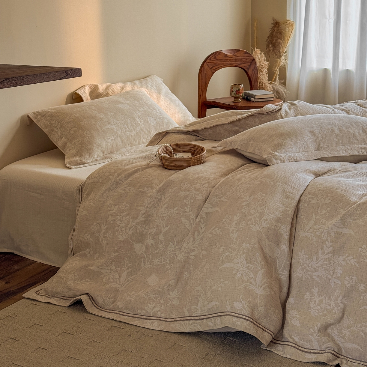 91家纺网 家纺一手货源 找家纺 澳萝拉 2026新款棉麻提花压边四件套 如梦令