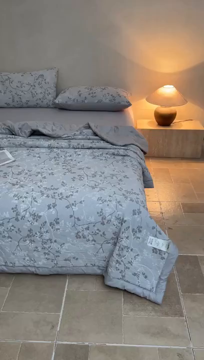 91家纺网 家纺一手货源 找家纺 乐家毛巾被（工厂自产自销） 2026新款全棉色织三层提花夏季大豆纤维被 缠枝