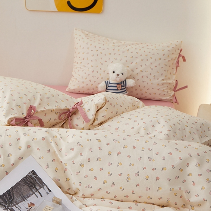 91家纺网 家纺一手货源 找家纺 一米阳光 2026年春夏新款小清新蝴蝶结绑带款全棉纯棉四件套 朵意