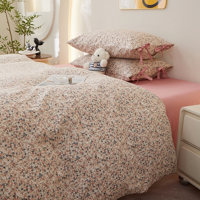 91家纺网 家纺一手货源 找家纺 一米阳光 2026年春夏新款小清新蝴蝶结绑带款全棉纯棉四件套 星辰蔷薇