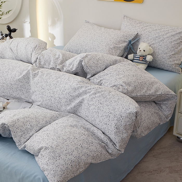 91家纺网 家纺一手货源 找家纺 一米阳光 2026年春夏新款小清新蝴蝶结绑带款全棉纯棉四件套 青花瓷