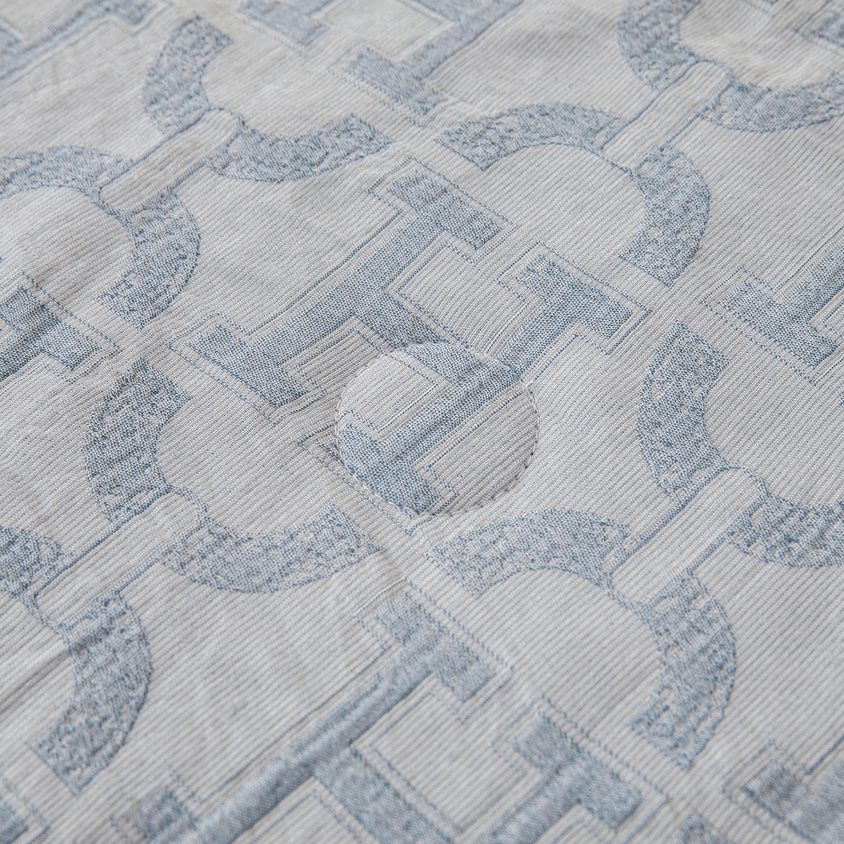 91家纺网 家纺一手货源 找家纺 乐家毛巾被（工厂自产自销） 2026新款全棉色织三层提花夏季大豆纤维被 蓝韵