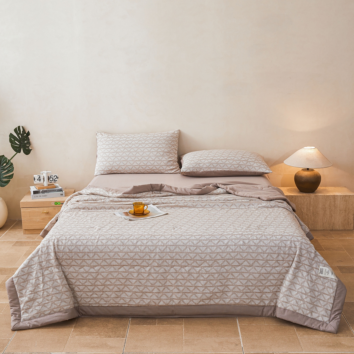 91家纺网 家纺一手货源 找家纺 乐家毛巾被（工厂自产自销） 2026新款全棉色织三层提花夏季大豆纤维被 菱韵