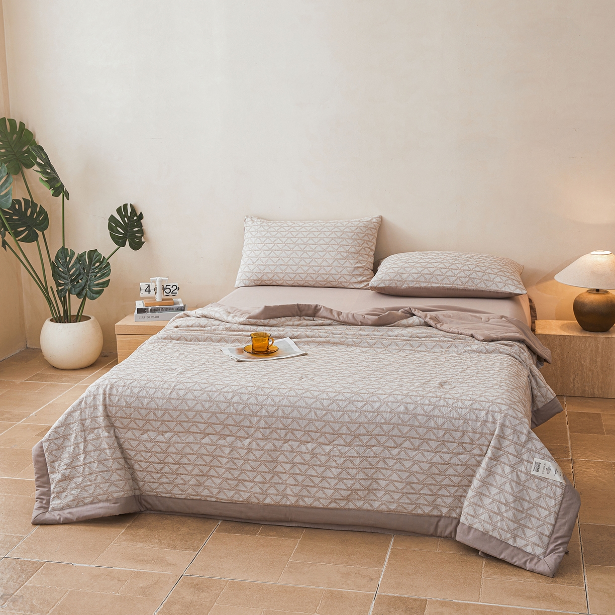 91家纺网 家纺一手货源 找家纺 乐家毛巾被（工厂自产自销） 2026新款全棉色织三层提花夏季大豆纤维被 菱韵