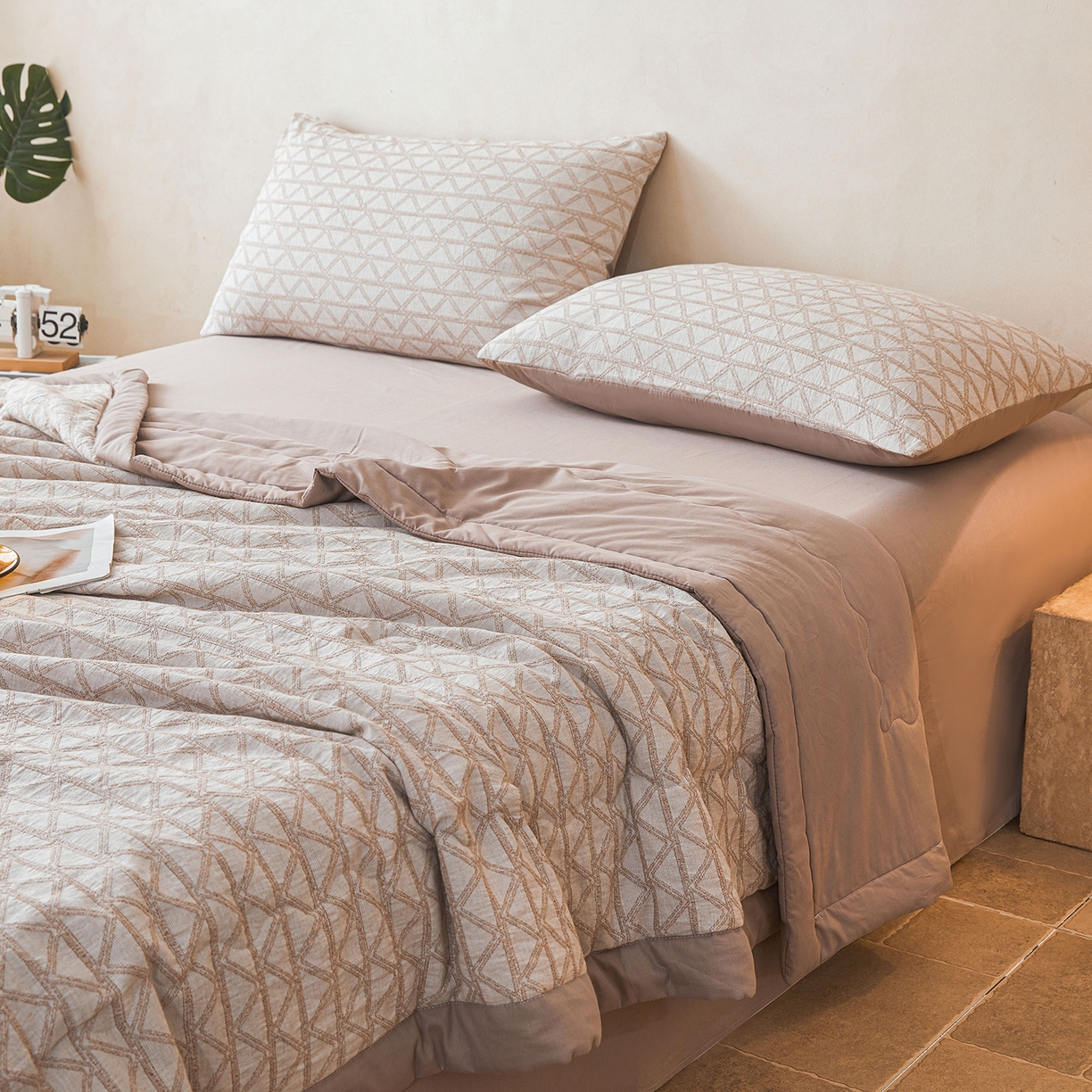 91家纺网 家纺一手货源 找家纺 乐家毛巾被（工厂自产自销） 2026新款全棉色织三层提花夏季大豆纤维被 菱韵