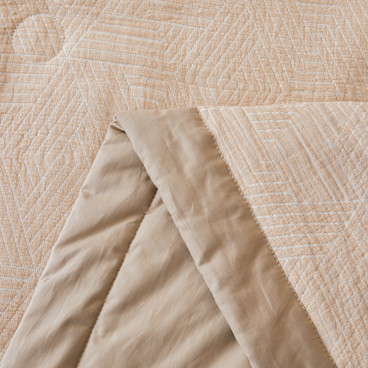 91家纺网 家纺一手货源 找家纺 乐家毛巾被（工厂自产自销） 2026新款全棉色织三层提花夏季大豆纤维被 迷宫