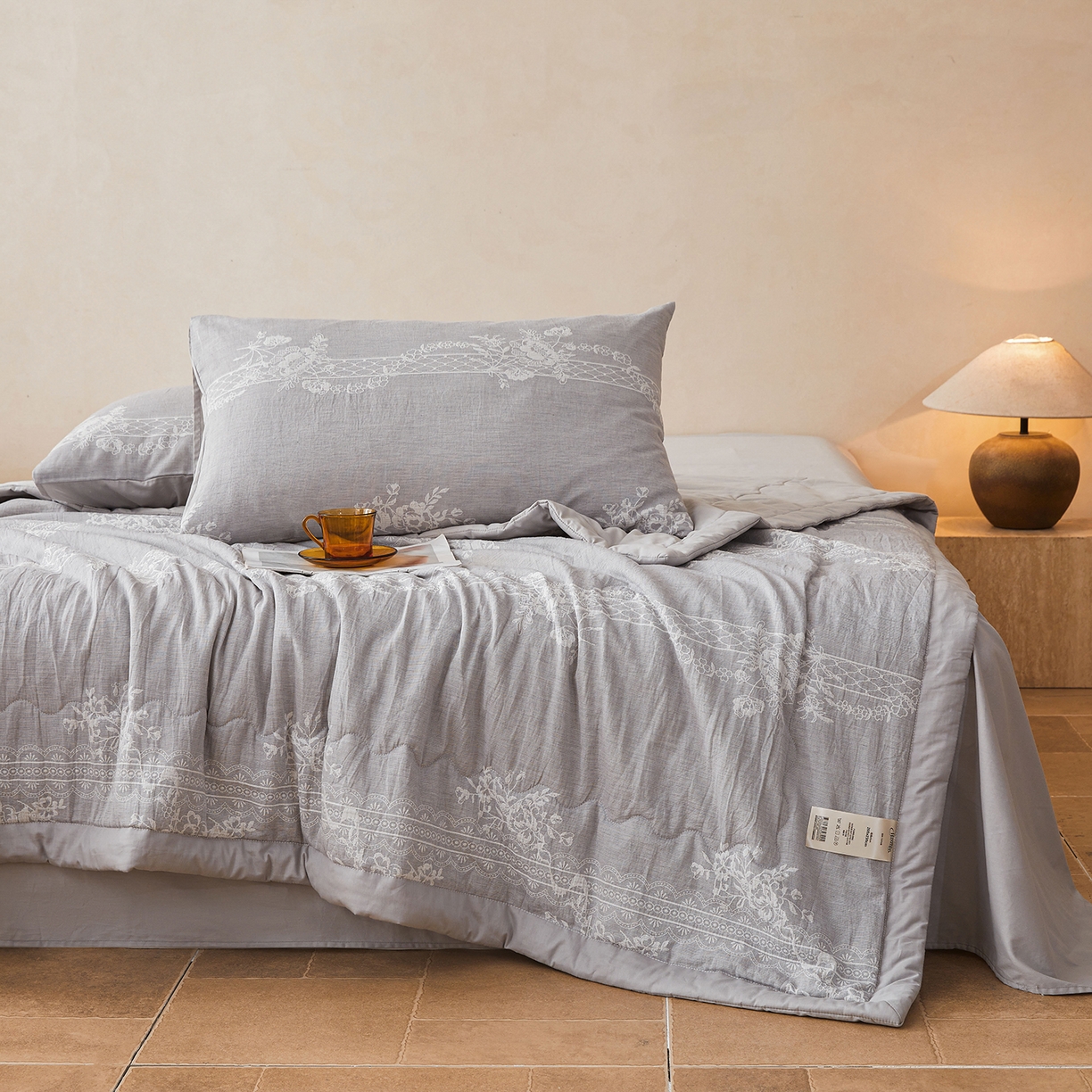 91家纺网 家纺一手货源 找家纺 乐家毛巾被（工厂自产自销） 2026新款全棉色织三层提花夏季大豆纤维被 欧花