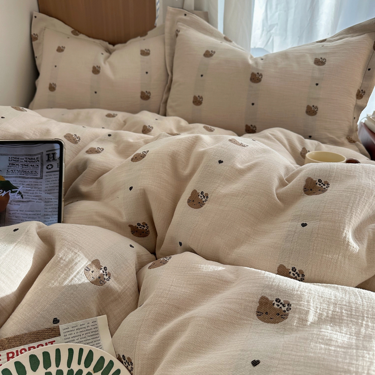 91家纺网 家纺一手货源 找家纺 萝莉家纺 2026新款全棉纯棉色织双层纱提花四件套 豹纹猫