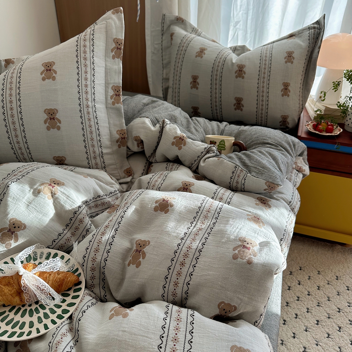 91家纺网 家纺一手货源 找家纺 萝莉家纺 2026新款全棉纯棉色织双层纱提花四件套 布偶熊