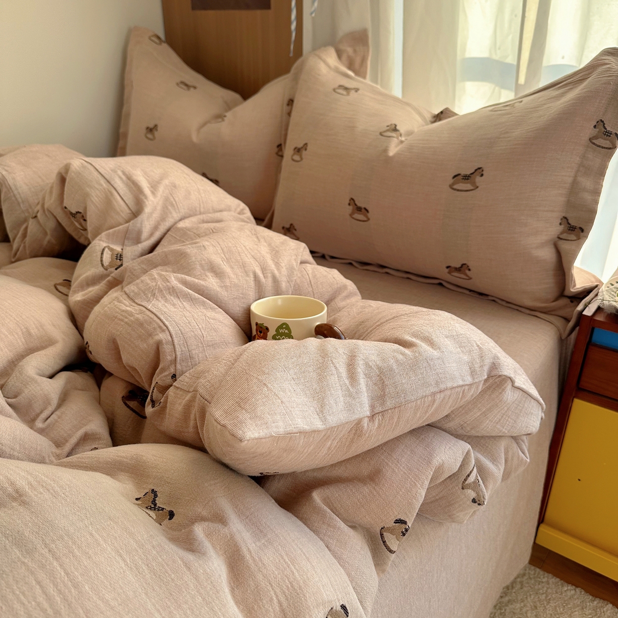 91家纺网 家纺一手货源 找家纺 萝莉家纺 2026新款全棉纯棉色织双层纱提花四件套 翘翘马