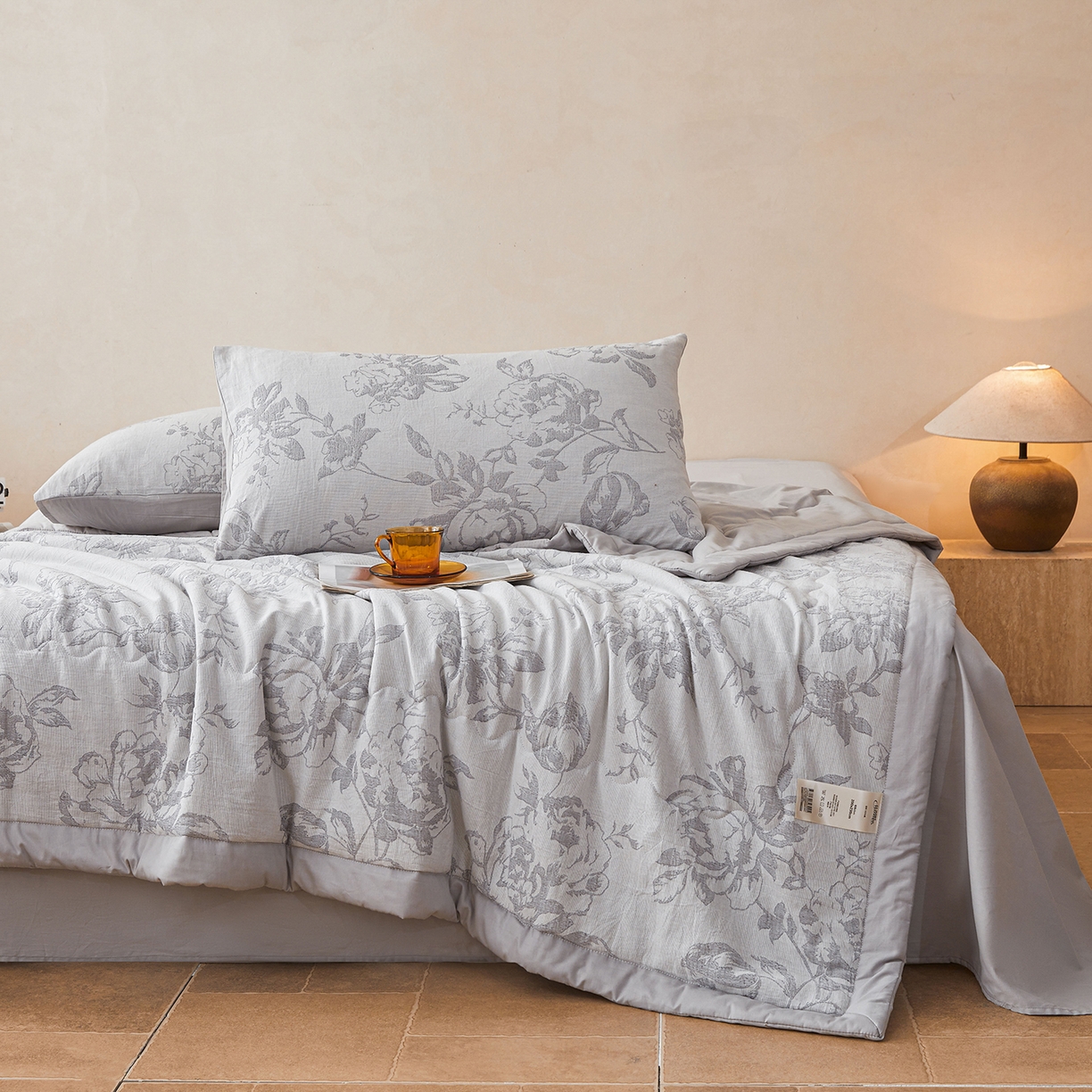 91家纺网 家纺一手货源 找家纺 乐家毛巾被（工厂自产自销） 2026新款全棉色织三层提花夏季大豆纤维被 柔枝