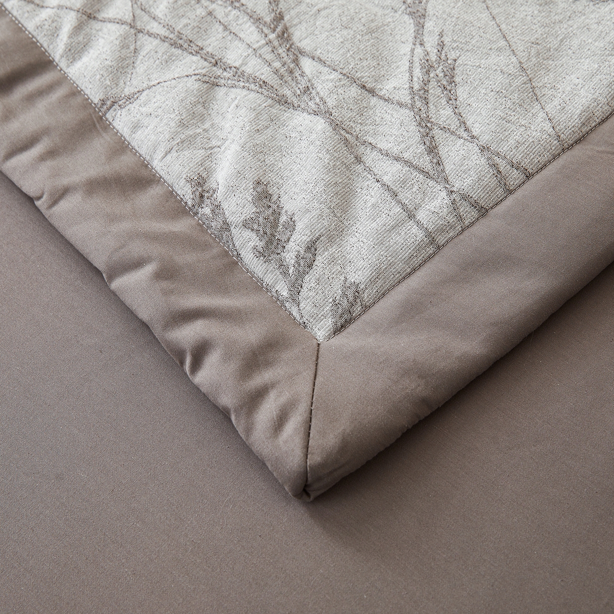 91家纺网 家纺一手货源 找家纺 乐家毛巾被（工厂自产自销） 2026新款全棉色织三层提花夏季大豆纤维被 疏影