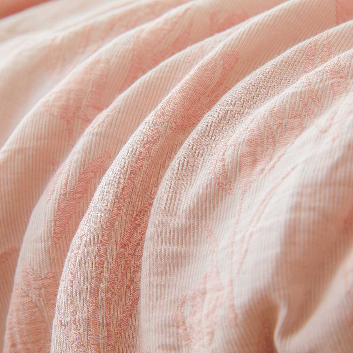 91家纺网 家纺一手货源 找家纺 乐家毛巾被（工厂自产自销） 2026新款全棉色织三层提花夏季大豆纤维被 胭粉