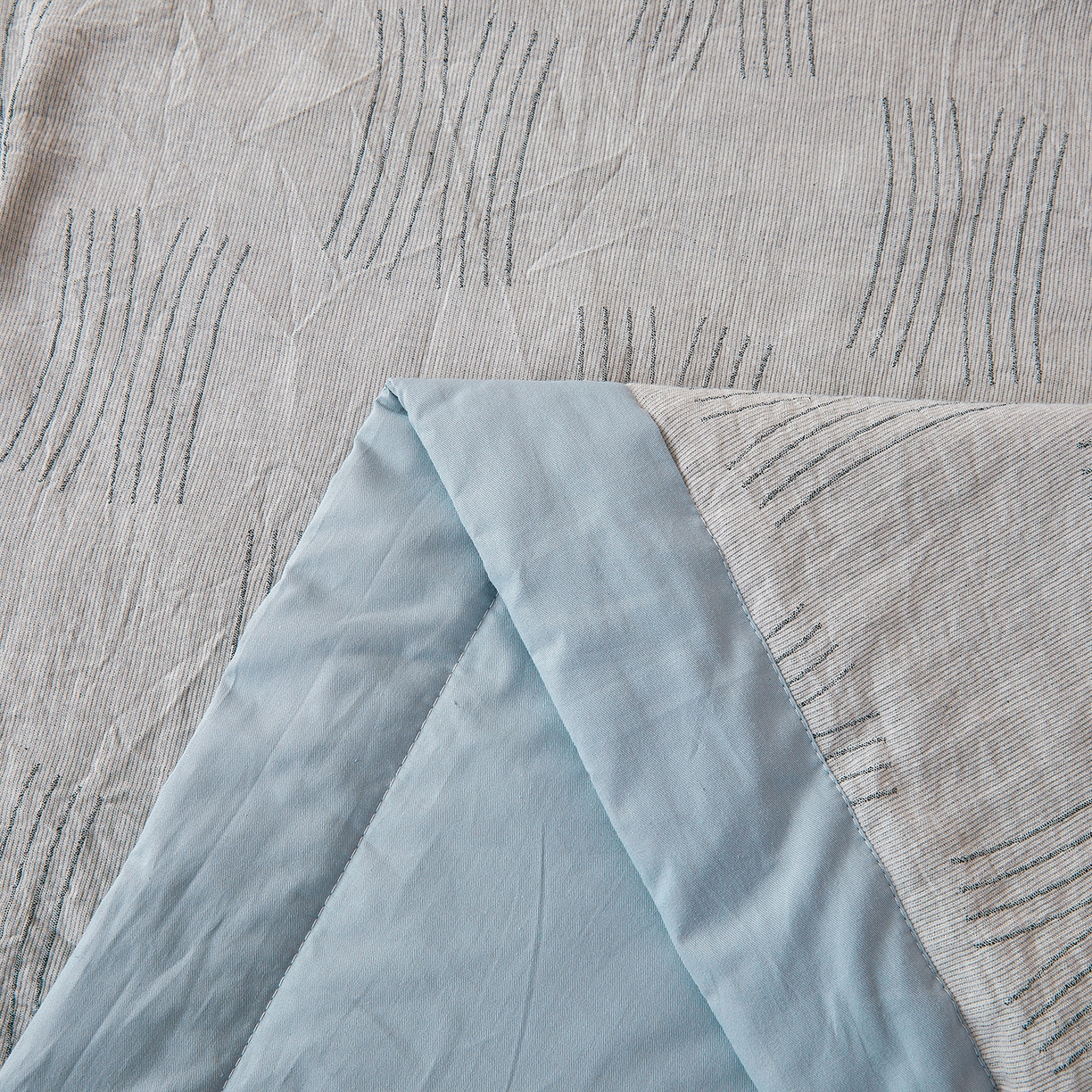 91家纺网 家纺一手货源 找家纺 乐家毛巾被（工厂自产自销） 2026新款全棉色织三层提花夏季大豆纤维被 悠然