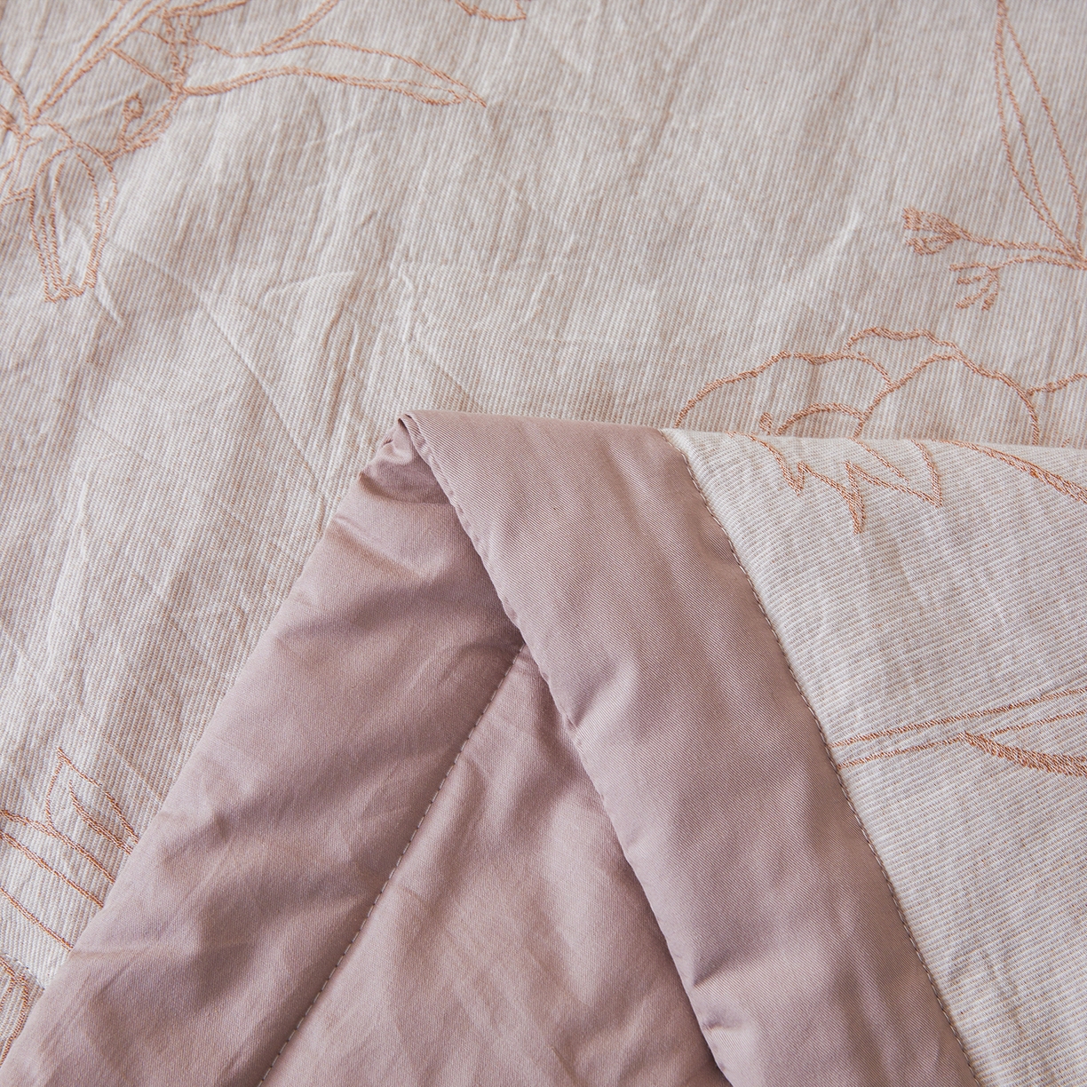 91家纺网 家纺一手货源 找家纺 乐家毛巾被（工厂自产自销） 2026新款全棉色织三层提花夏季大豆纤维被 枝间花语