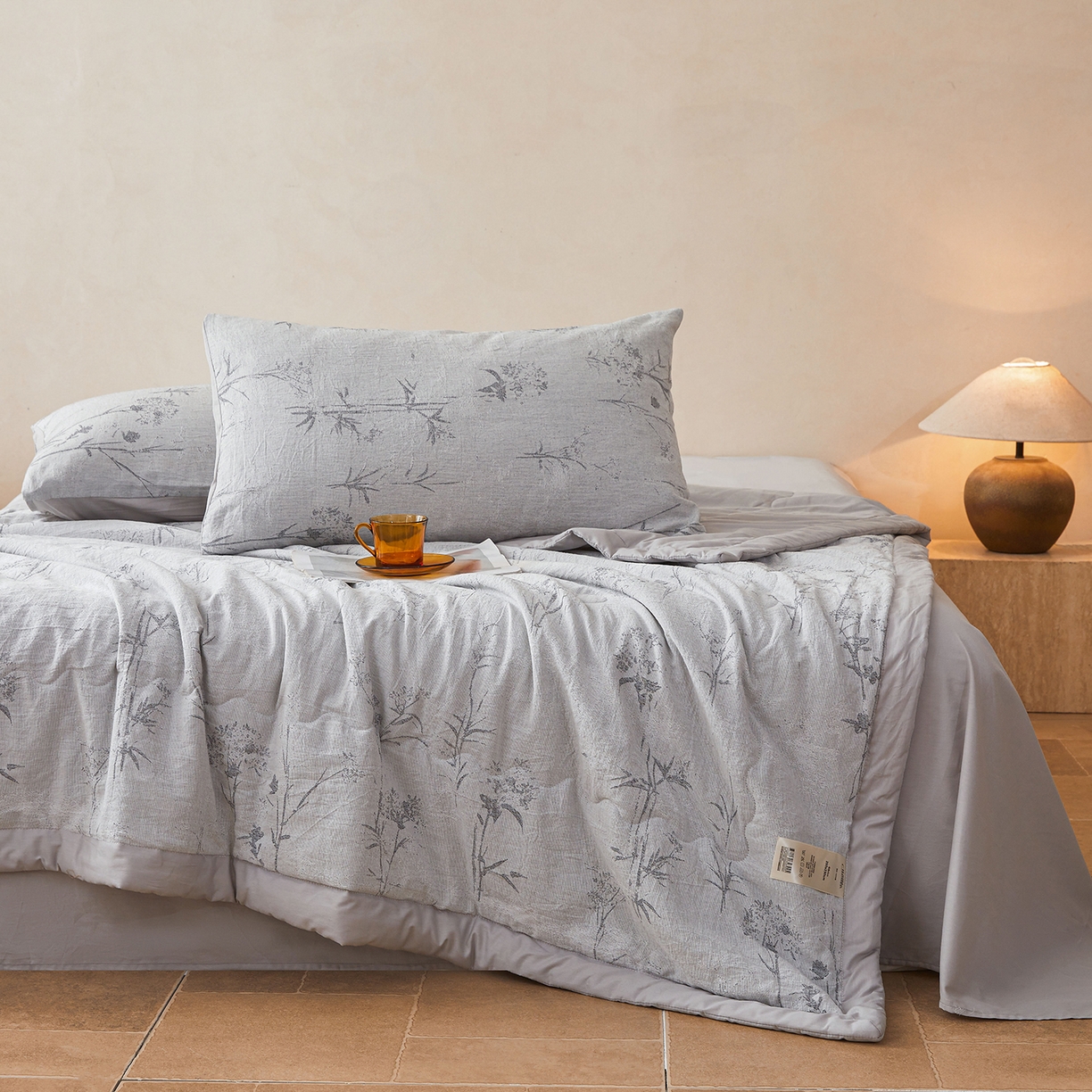 91家纺网 家纺一手货源 找家纺 乐家毛巾被（工厂自产自销） 2026新款全棉色织三层提花夏季大豆纤维被 竹影