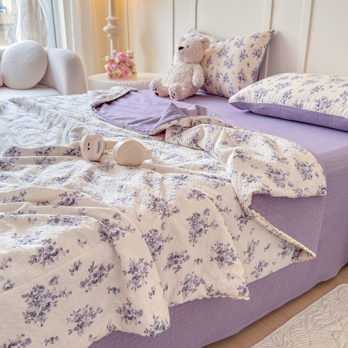 91家纺网 家纺一手货源 找家纺 （总）梦舒阳 2026新款泡芙棉夏被花边款泡芙纱夏凉被四件套空调被带小熊吊牌