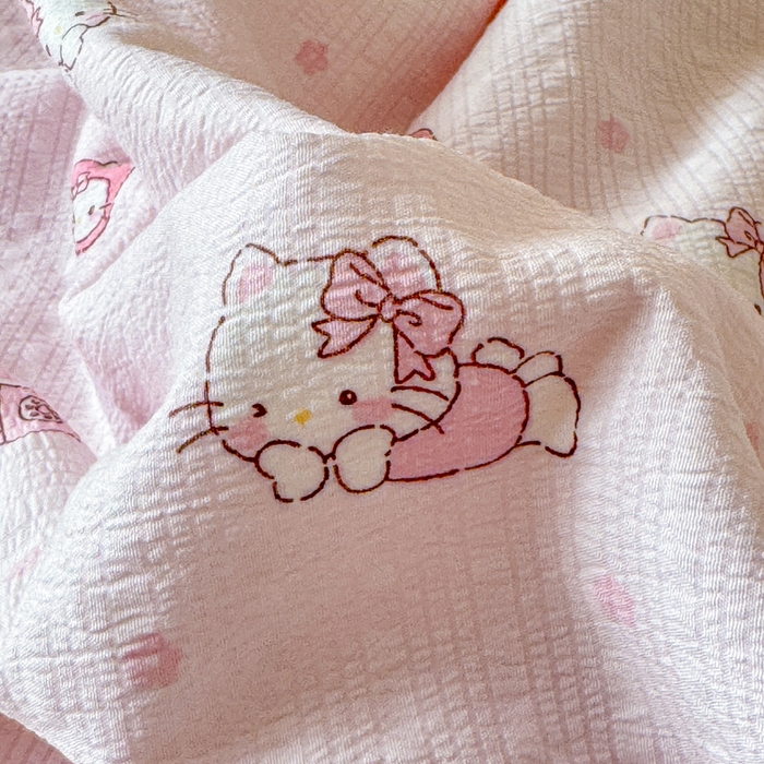 91家纺网 家纺一手货源 找家纺 梦舒阳 2026新款泡芙棉夏被花边款泡芙纱夏凉被四件套空调被带小熊吊牌 粉猫猫