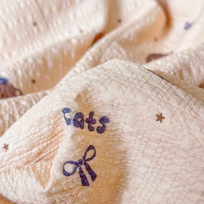 91家纺网 家纺一手货源 找家纺 梦舒阳 2026新款泡芙棉夏被花边款泡芙纱夏凉被四件套空调被带小熊吊牌 咖啡猫