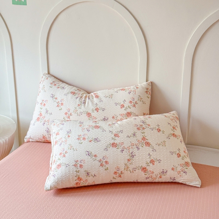 91家纺网 家纺一手货源 找家纺 梦舒阳 2026新款泡芙棉夏被花边款泡芙纱夏凉被四件套空调被带小熊吊牌 暖阳