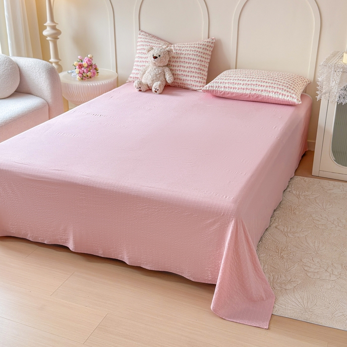 91家纺网 家纺一手货源 找家纺 梦舒阳 2026新款泡芙棉夏被花边款泡芙纱夏凉被四件套空调被带小熊吊牌 小花粉