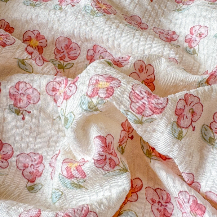 91家纺网 家纺一手货源 找家纺 梦舒阳 2026新款泡芙棉夏被花边款泡芙纱夏凉被四件套空调被带小熊吊牌 小花粉