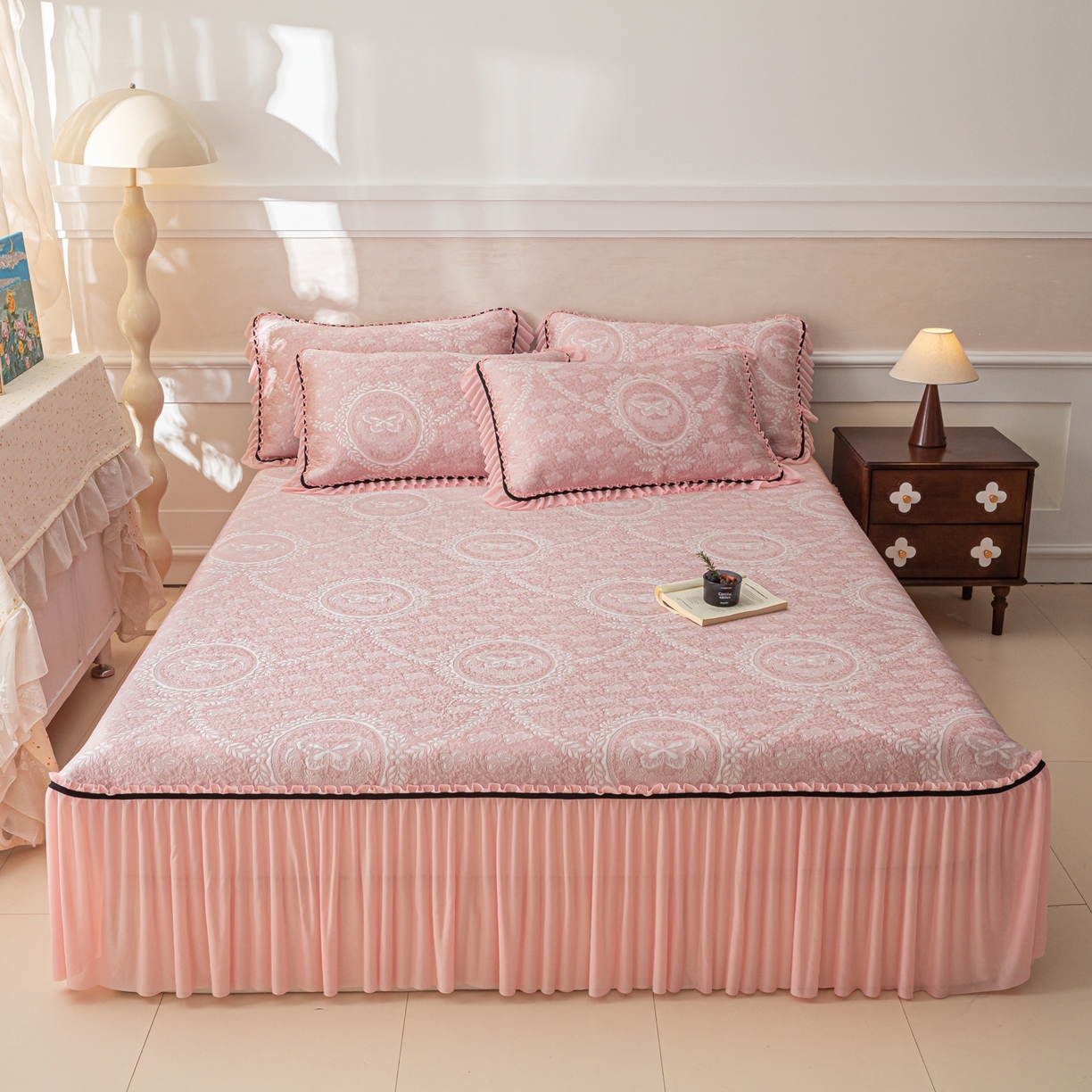 91家纺网 家纺一手货源 找家纺 （总）雅居纺家纺 2026新款花间蝶梦款凉感床裙凉席席子