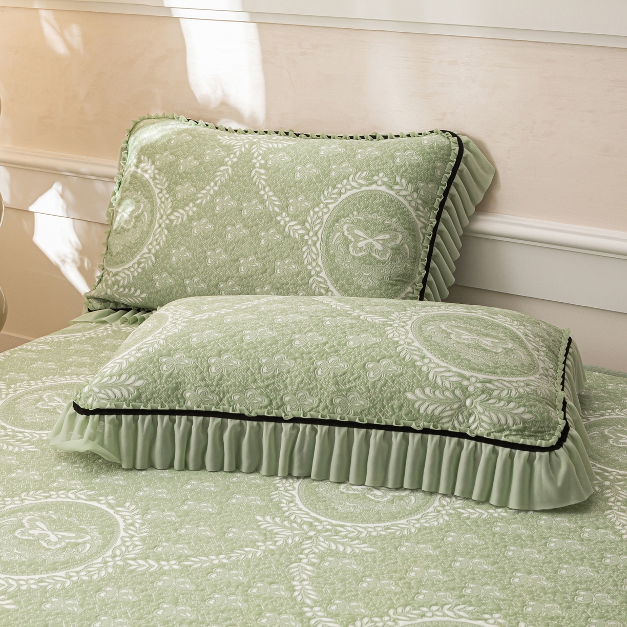 91家纺网 家纺一手货源 找家纺 雅居纺家纺 2026新款花间蝶梦款凉感床裙凉席席子 花间蝶梦-绿