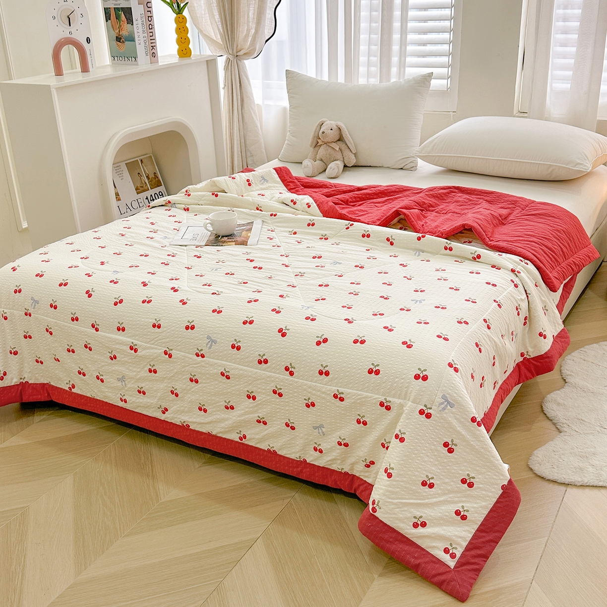 91家纺网 家纺一手货源 找家纺 魅图家纺 2026新款泡芙纱新疆棉花夏被 樱桃笔记