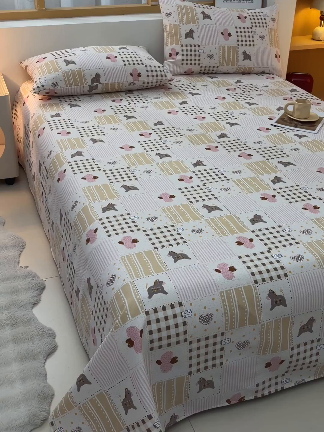 91家纺网 家纺一手货源 找家纺 曼尼 2026新款亲肤舒适原棉老粗布床单凉席三件套 爱心小马