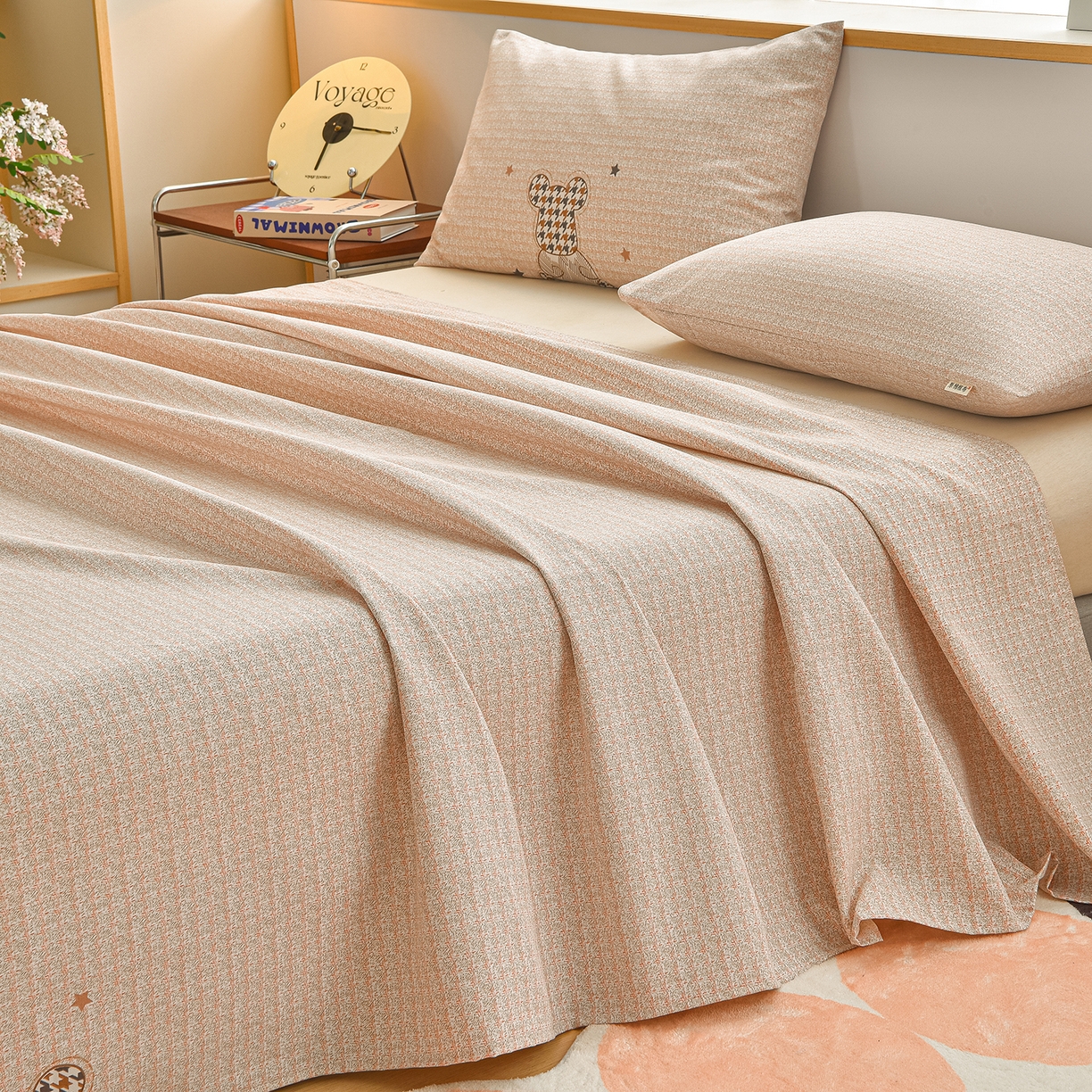 91家纺网 家纺一手货源 找家纺 曼尼 2026新款亲肤舒适原棉老粗布床单凉席三件套 暴力熊