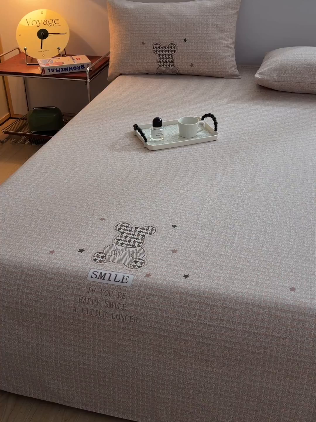 91家纺网 家纺一手货源 找家纺 曼尼 2026新款亲肤舒适原棉老粗布床单凉席三件套 暴力熊